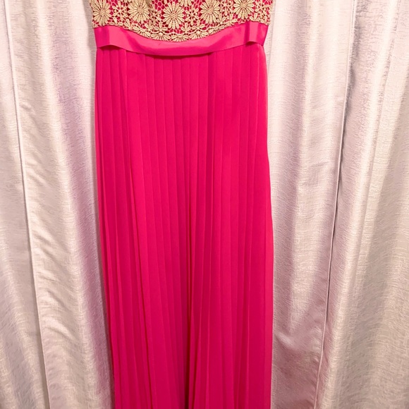 Beautiful Gold and Pink Gown - Picture 5 of 12